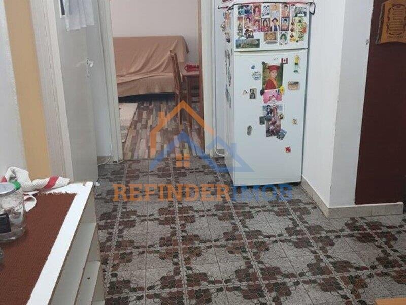 Ozana apartament 4 camere de vanzare